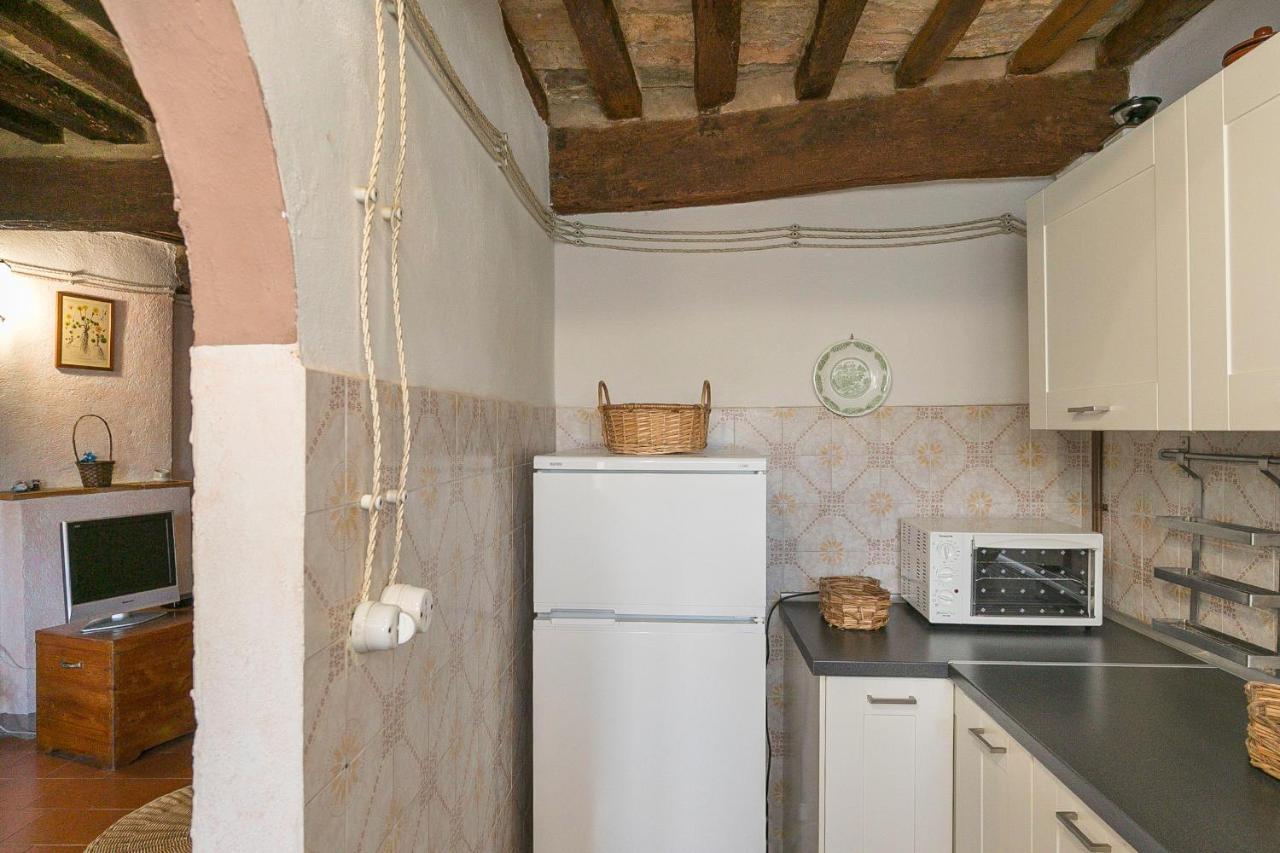 Casina Nel Borgo Antico Apartment *