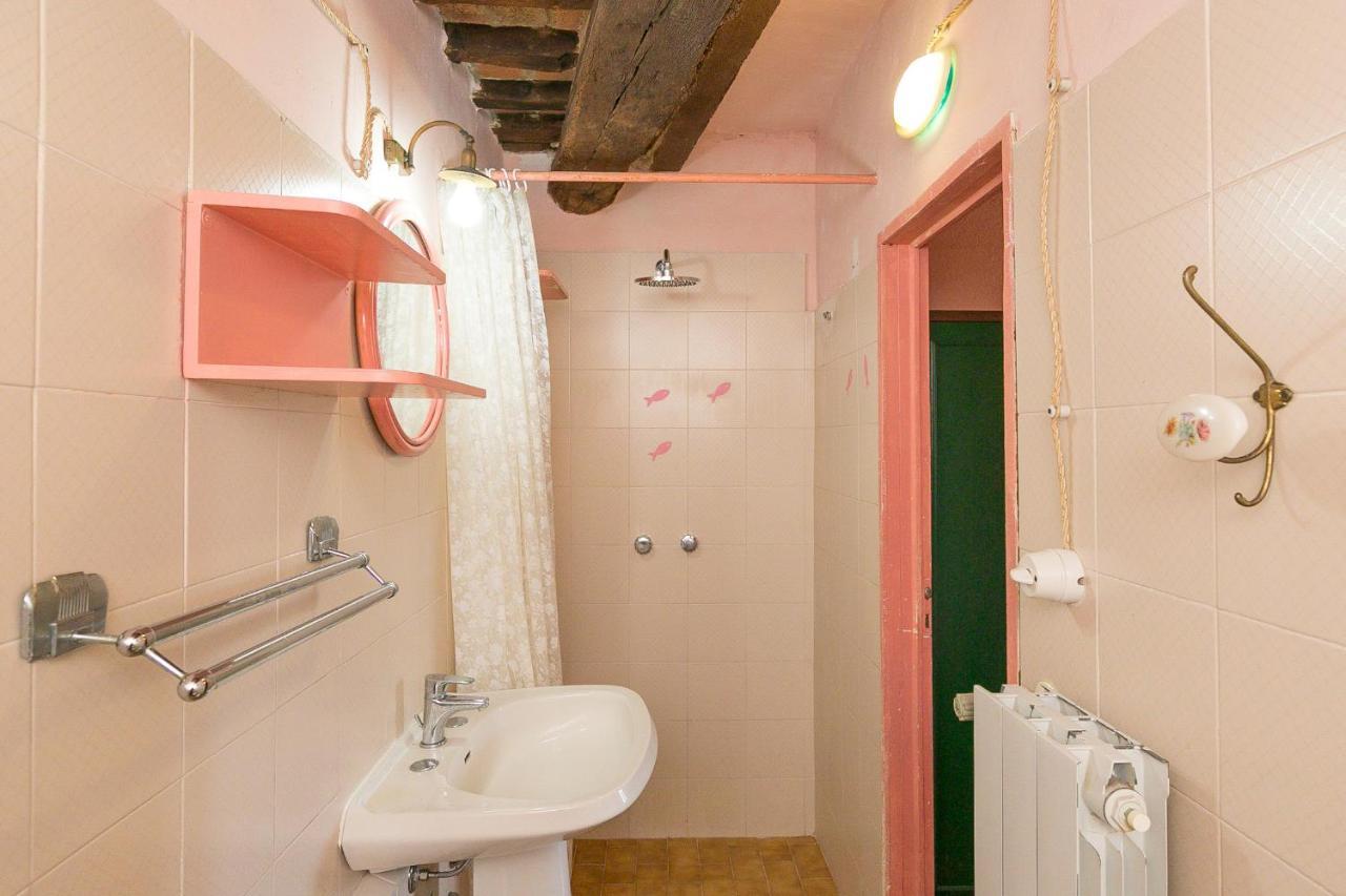 Casina Nel Borgo Antico Apartment *