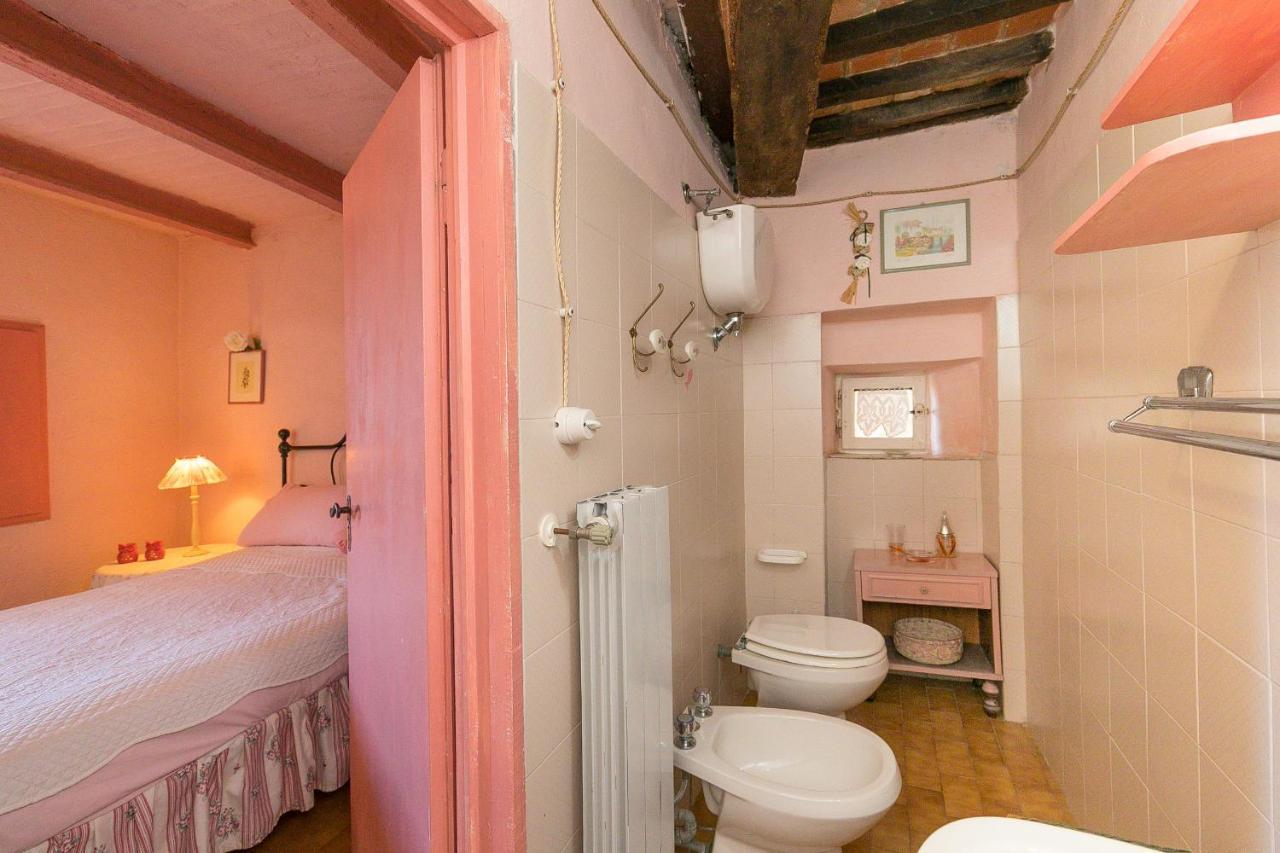 Casina Nel Borgo Antico Apartment